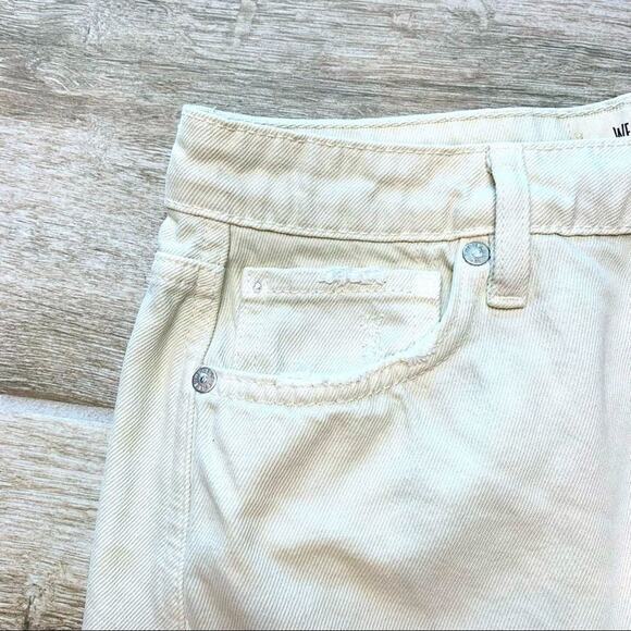 Free People Ivory Denim Mini Skirt Sz 27 Distressed Y2K Festival Indie Sleaze - Picture 7 of 9